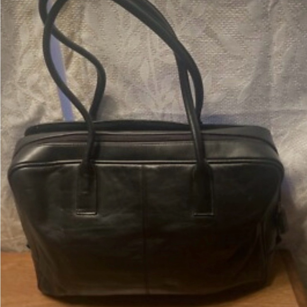 M London Black Leather Shoulder Business/ Tote Bag